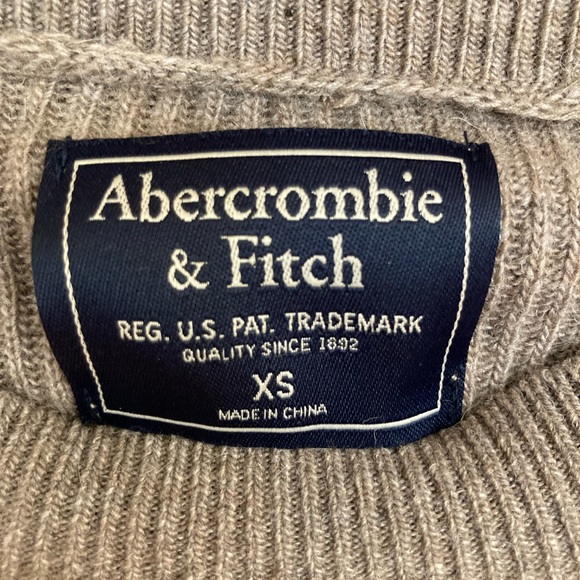 Abercrombie mocha button side sweater - Picture 3 of 6